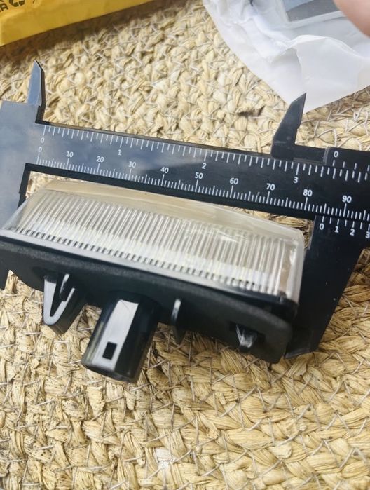 подсветка номера Lexus CT200hIS300ToyotaRav4priusVenza освітленяМото