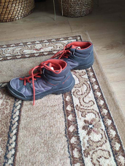 Buty jesień/ wczesna wiosna quechua 22,5 cm
