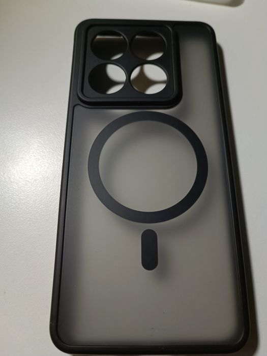 Продам чехол на телефон xiaomi 14T PRO