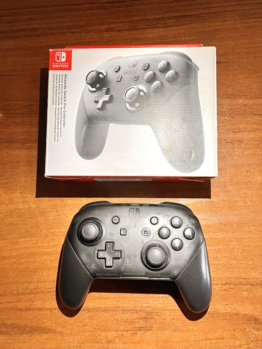 Nintendo Switch Pro Controller