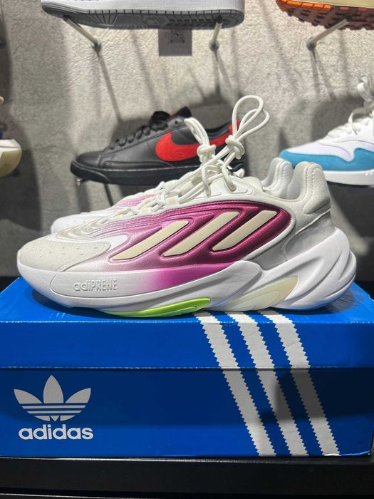 Кросівки жіночі adidas Originals Ozelia W — EUR 38.5 (24 см), Нові