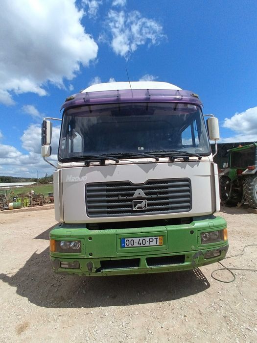 MAN 25.284 – Ano 2000 – 293 681 km