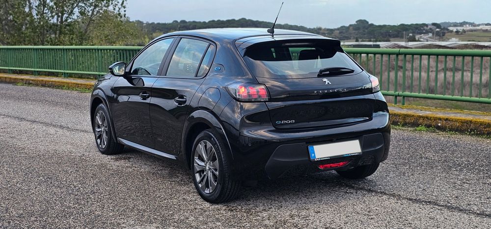 Peugeot e-208 | Elétrico | 2023 - Muitos Extras | IVA Dedutí