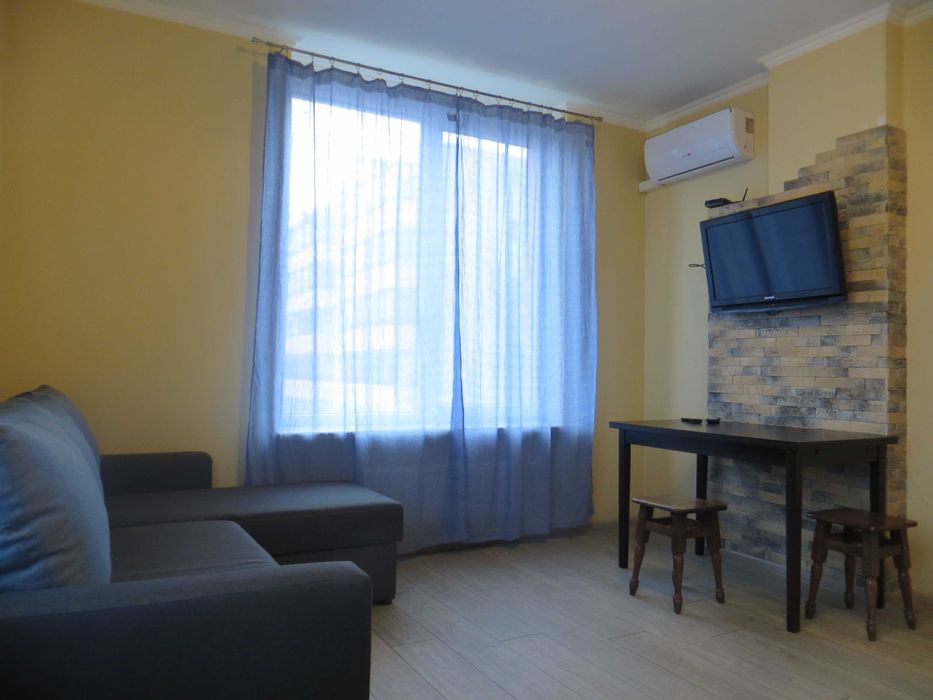 Оболонь. Посуточно, почасово. ст. метро "Героев Днепра" ТЦ "Oasis".