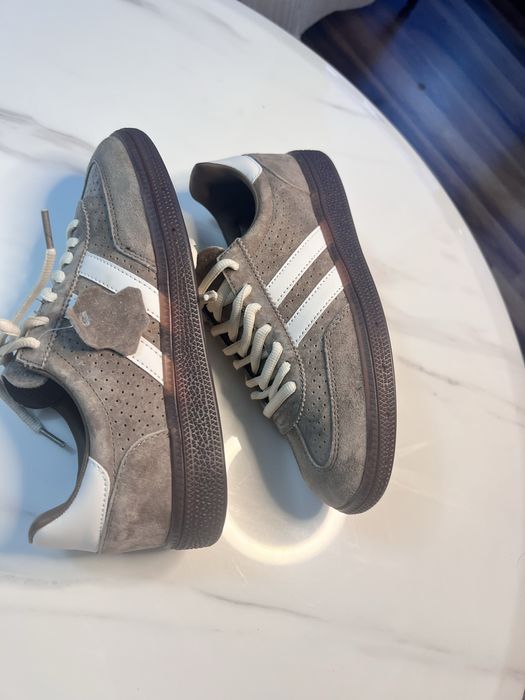 Modne sneakersy kolor Fango skóra 36 na podeszwie