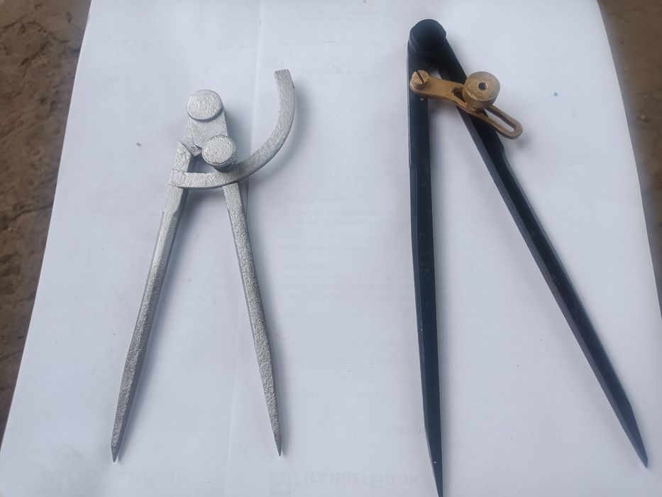 Старинный разметочный цыркуль