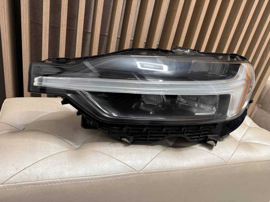 Фара ліва Volvo XC60 2021-2024USA Full Led Америка 32404703