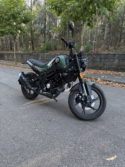 Benelli Leoncino 125 | 2024 | Apenas 2.926 KM