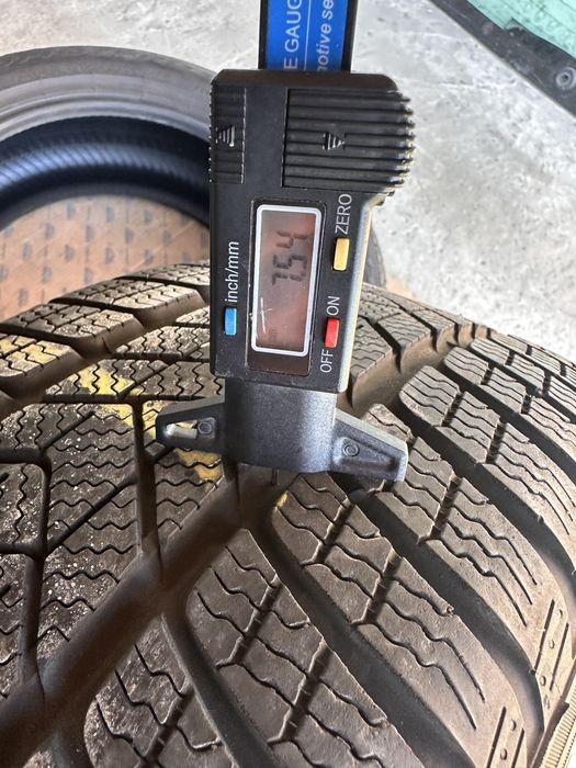 Резина зимная.    Pirelli.    225.50.17.    Romania