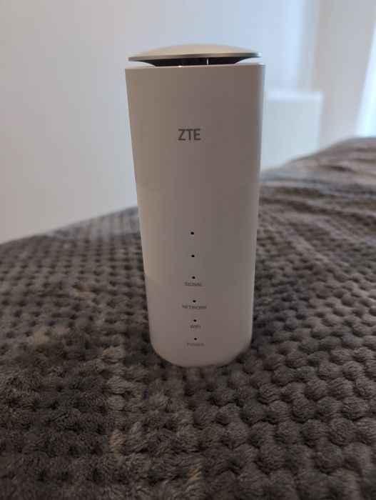 Router z modemem 5G ZTE MC888D