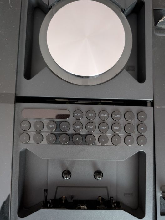 Wieża Bang&Olufsen