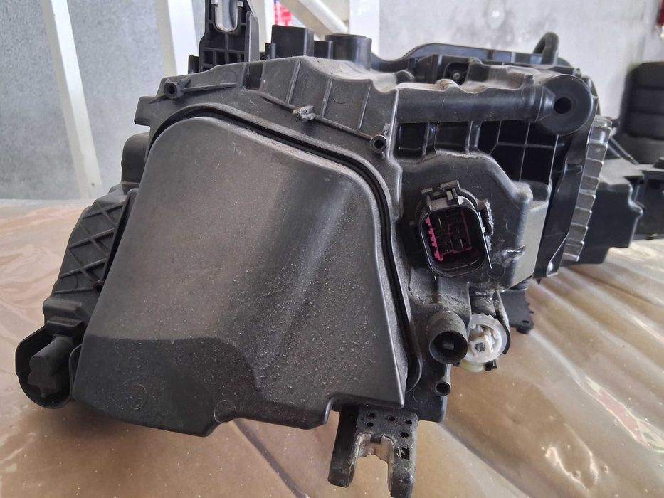 Farol Audi A6 C8 full led matrix