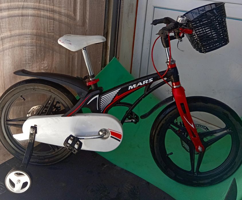 Продам дитячий велосипед Mars  на 18 дюймів магнієві рама супер легкий