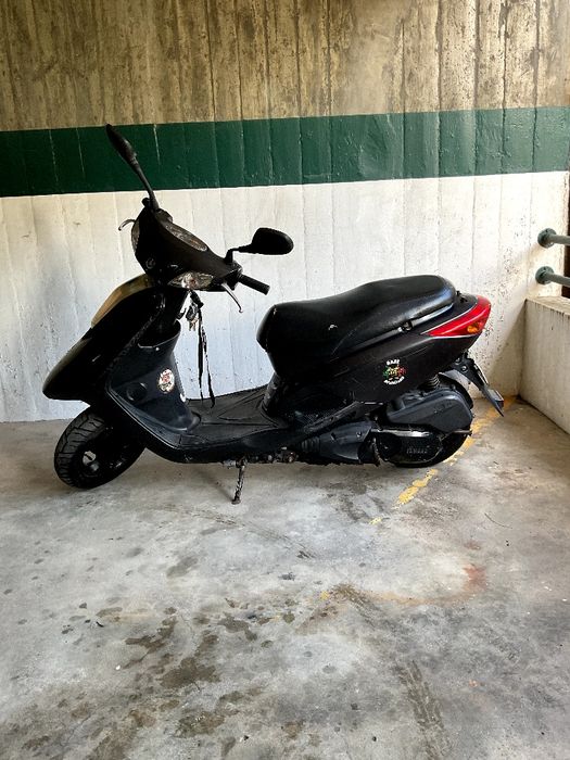 Scooter Yamaha XC 125 city