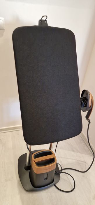 Ferro vertical a vapor Rowenta