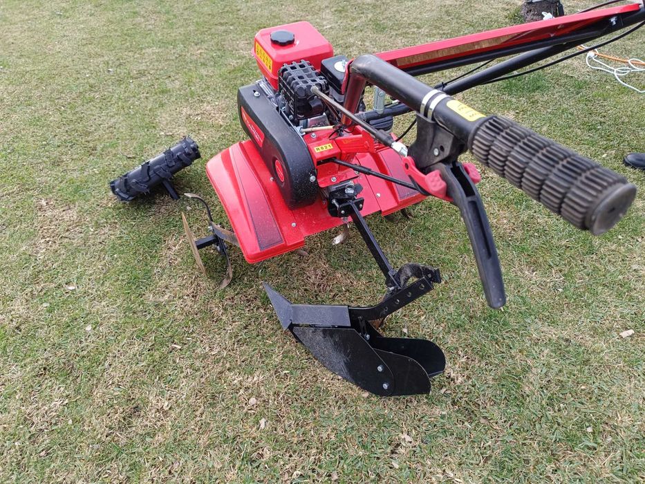 MOTO Enchada a gasolina 212CC GA721