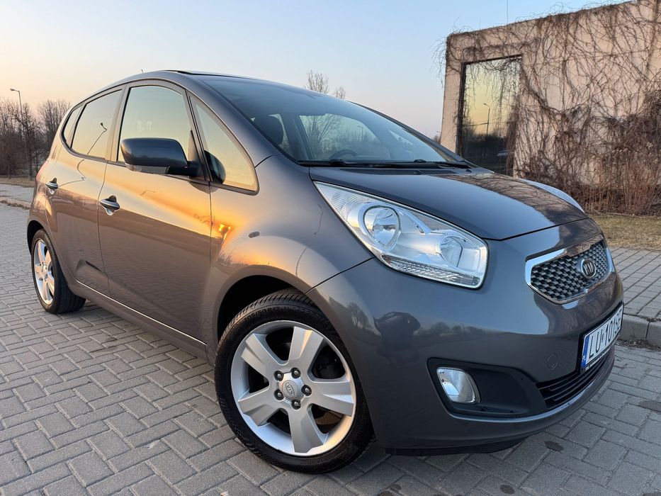 Kia Venga Kia Venga  1.4 CVVT Panorama TITANIUM EDITION