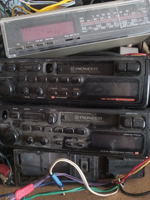 Radio na kasety  Pioneer X 2  sztuki