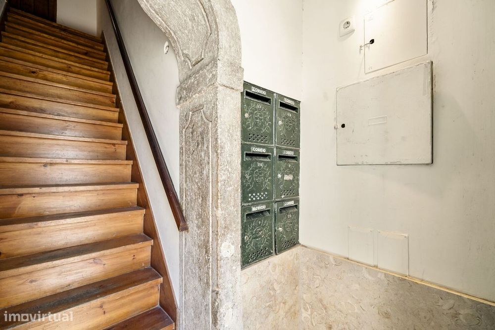 Apartamento T2 com vista, Castelo, Lisboa