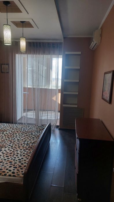 Продам 3х кімнатну квартиру в Центрі, вул. Г.Кондратьєва