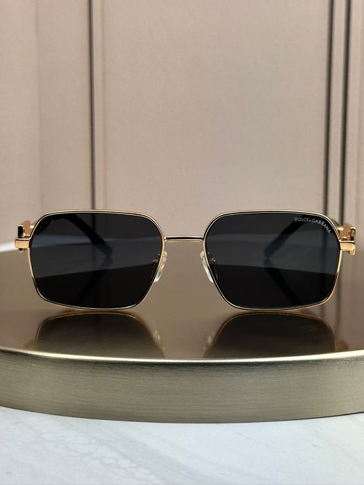Сонцезахисні окуляри Dolce & Gabbana DG2316 золоті прямокутні чоловічі чорні дужки