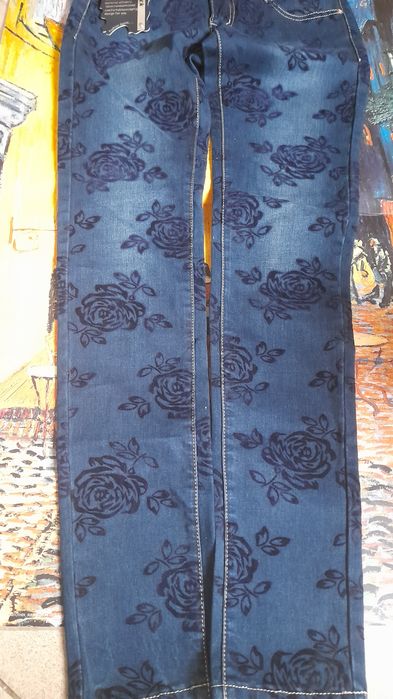 Spodnie  Jeansowe  damskie  z różami   G - SMACK * rozm. 38  * NOWE *