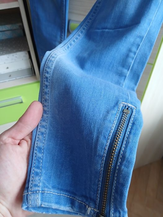 Spodnie jeans Amisu
