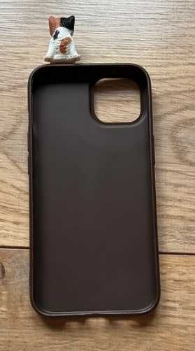 Słodkie etui z kotkiem na iPhone 13, 14, 15