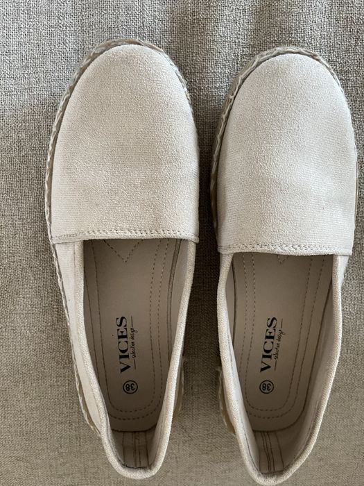 Espadryle beżowe jasne Vices 38 jak nowe