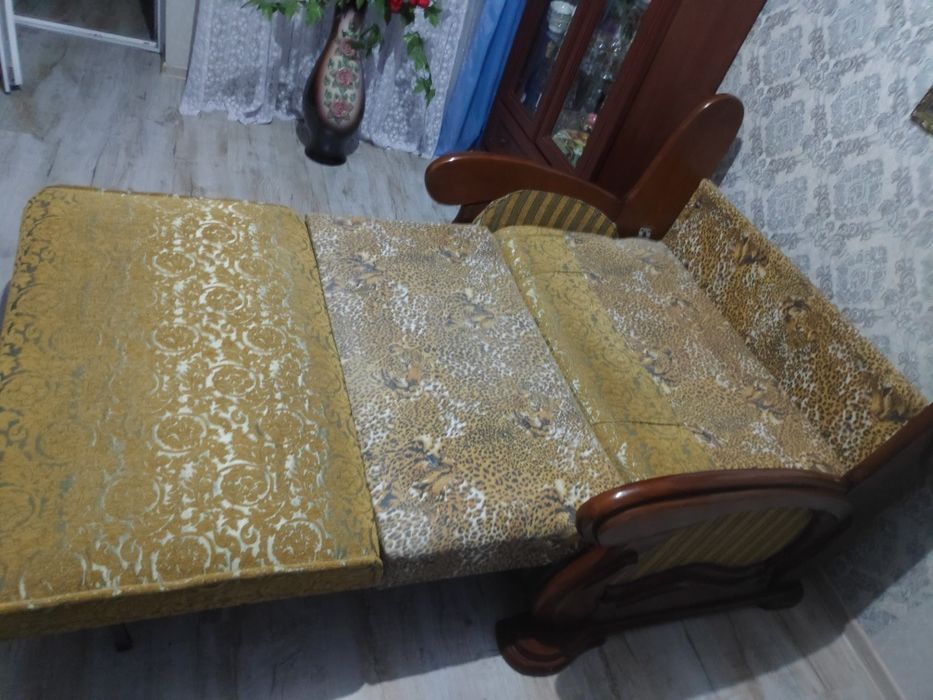 Продам диван в ідеальному стані 2.00//1.20