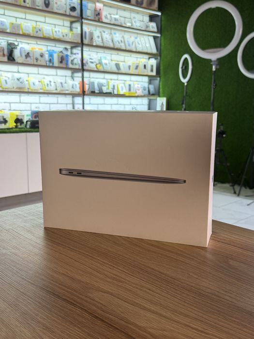 MacBook Air 13 M1 256GB / 8GB