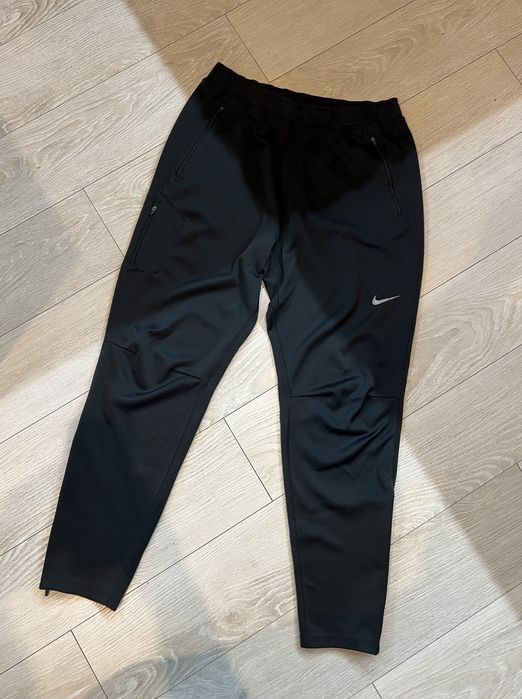 Спортивні штани Nike Dri-Fit