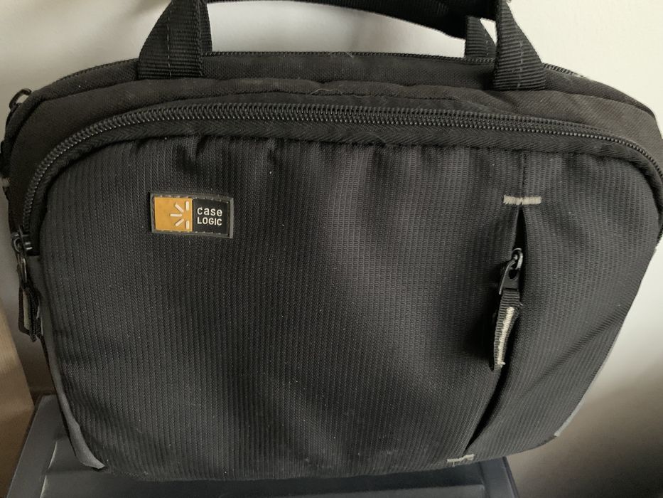 10'' Portable Bag Case Logic64586426406145120