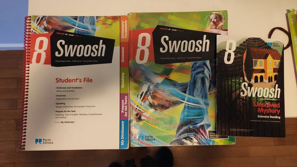 Livros escolares 8º ano