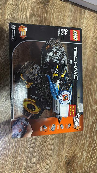 PS4 ソフト付き LEGO Technic 42095 Sterowana Wyścigówka Kaskaderska - Ceny i