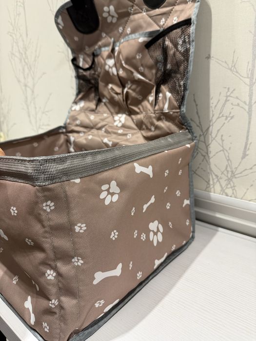 Кошик для собак/котів для автомобіля