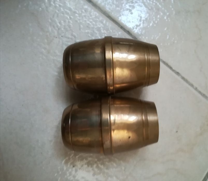 Saleiro e Pimenteiro em latão