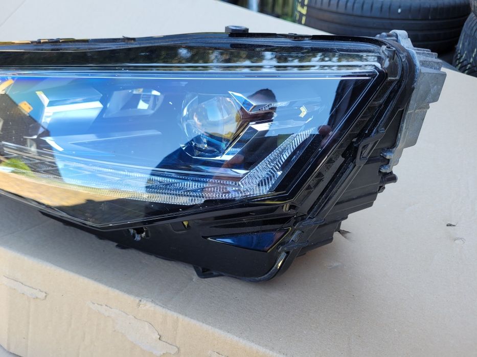 Lampa przednia lewa śkoda scala Full led facelft
