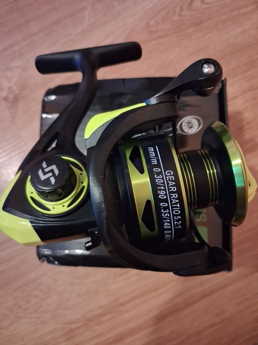 Kołowrotek wędkarski  sh 4000
