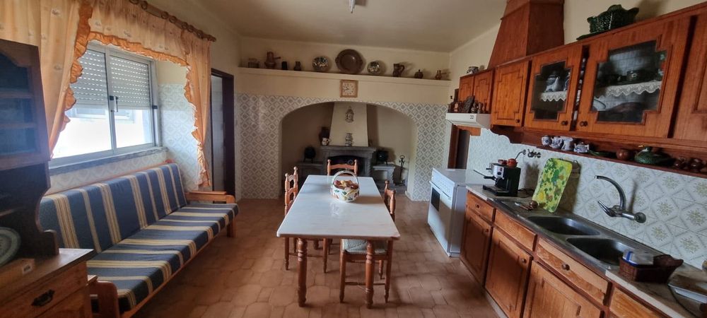 Moradia T4 em Santa Vitória – venda particular