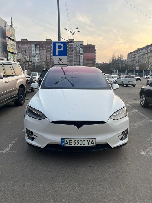 Авто в розстрочку MODEL X