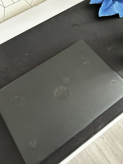 Laptop HP 15s-fq2032nw