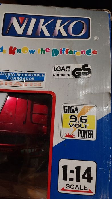 Carro telecomandado Nikko Zeros