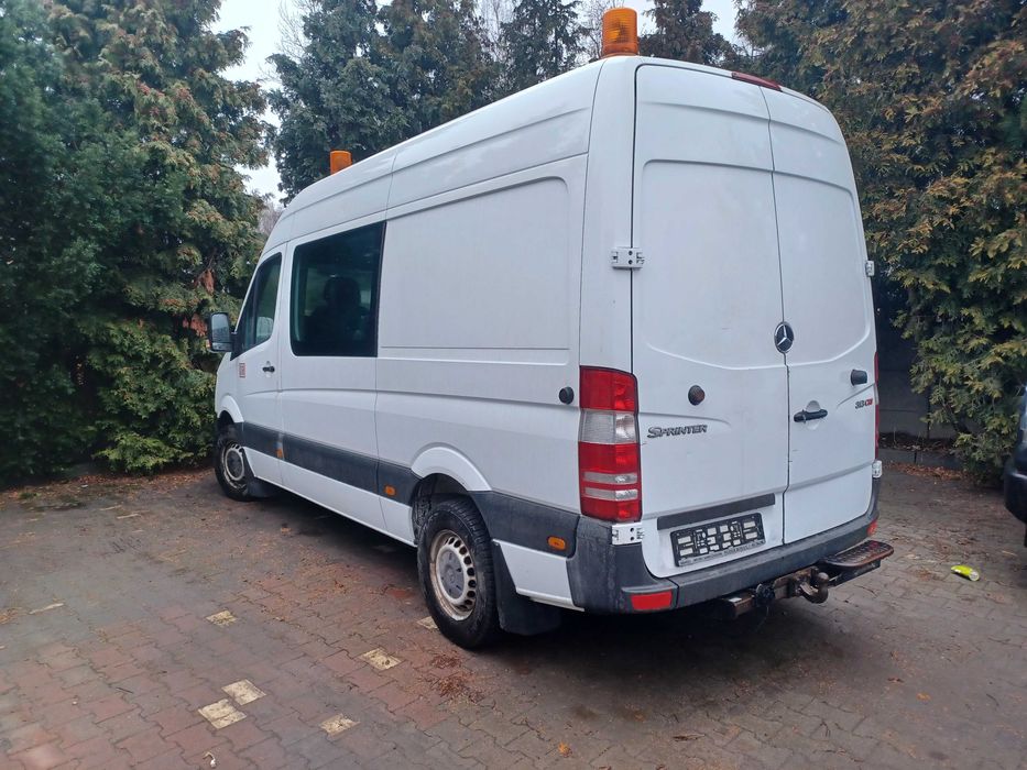 Mercedes Sprinter Brygadówka 6 osób