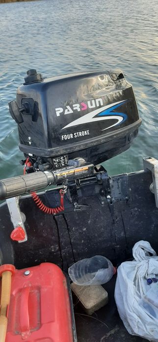 Продам Лодочный мотор