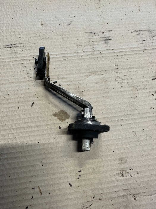 Toyota Hilux VII 05-15 Czujnik Poziomu Oleju 2.5 3.0 D4d