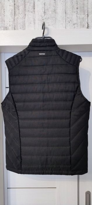 Жилетка Colin's, безрукавка