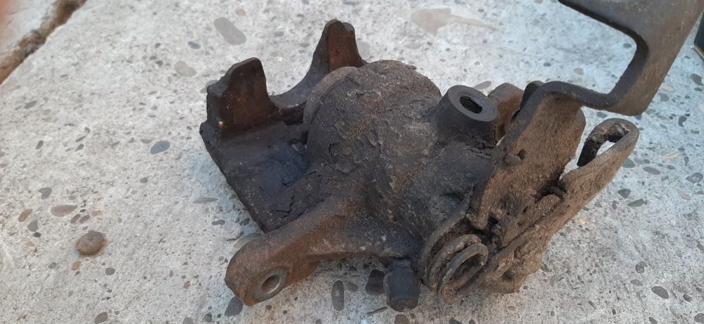 Супорт Renault Master 2004