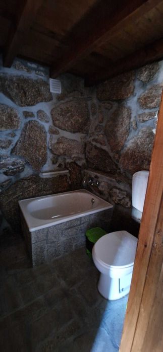 Refúgio na Serra da Estrela | Cabana de pedra + terreno 1460m²