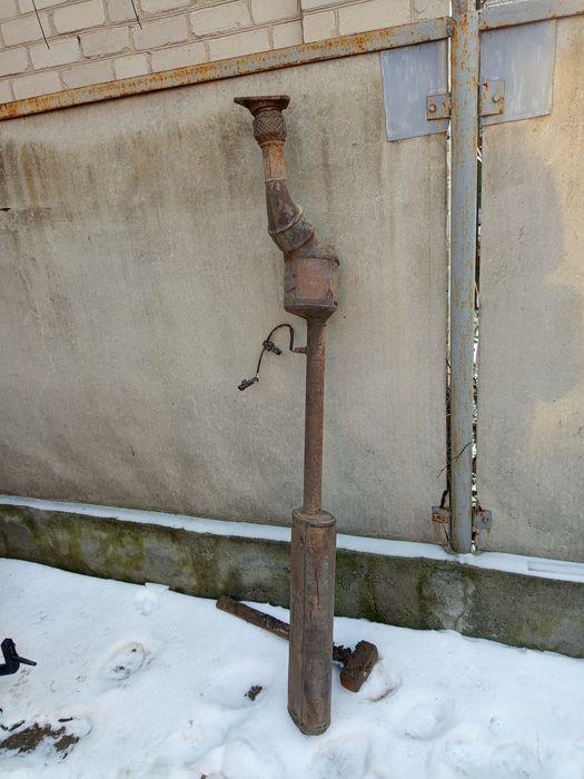 Труба приемная Рено Меган 2 ,Сценик 2 . 1.6 бензин